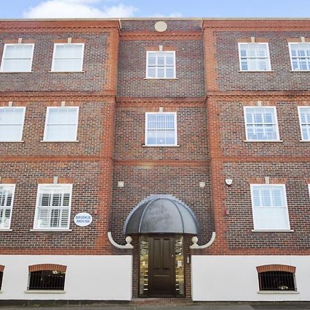 Flat 3 Bridge House Διαμέρισμα Staines-upon-Thames Εξωτερικό φωτογραφία