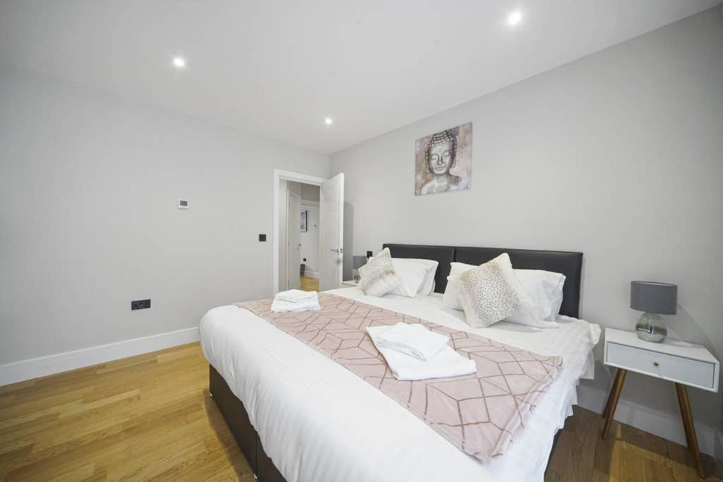 Flat 3 Bridge House Διαμέρισμα Staines-upon-Thames Εξωτερικό φωτογραφία