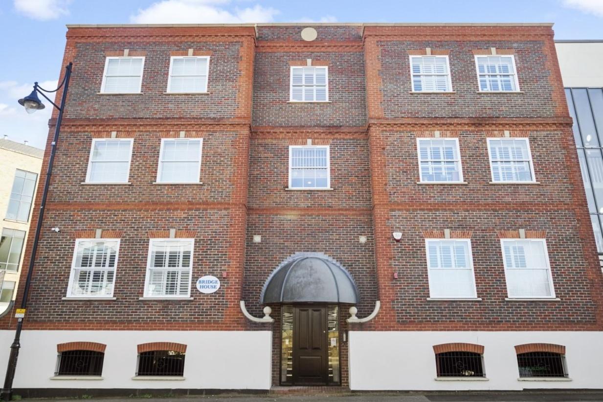 Flat 3 Bridge House Διαμέρισμα Staines-upon-Thames Εξωτερικό φωτογραφία