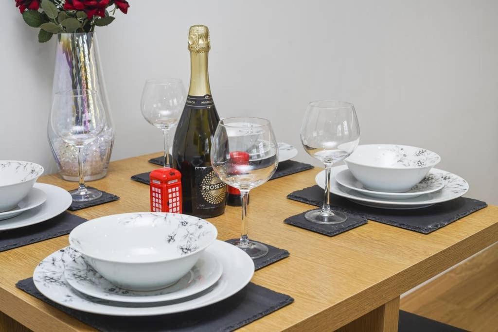 Flat 3 Bridge House Διαμέρισμα Staines-upon-Thames Εξωτερικό φωτογραφία